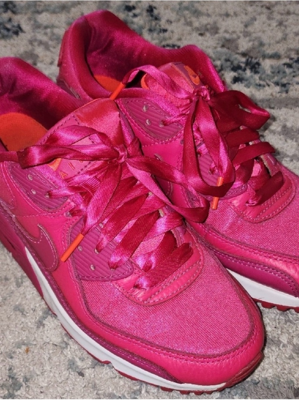 Nike Air Max 90 'Valentine's Day' Pink Prime White
DQ7783-600 Womens 7.5,